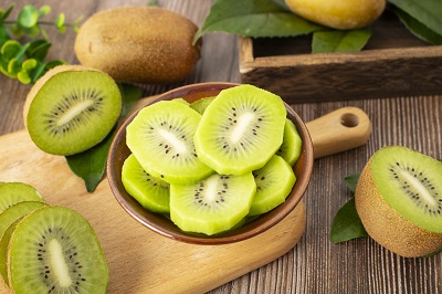 白发最怕三种水果 三种水果改善白发