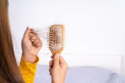 如何把头发养多 养发最有效的三个洗发水